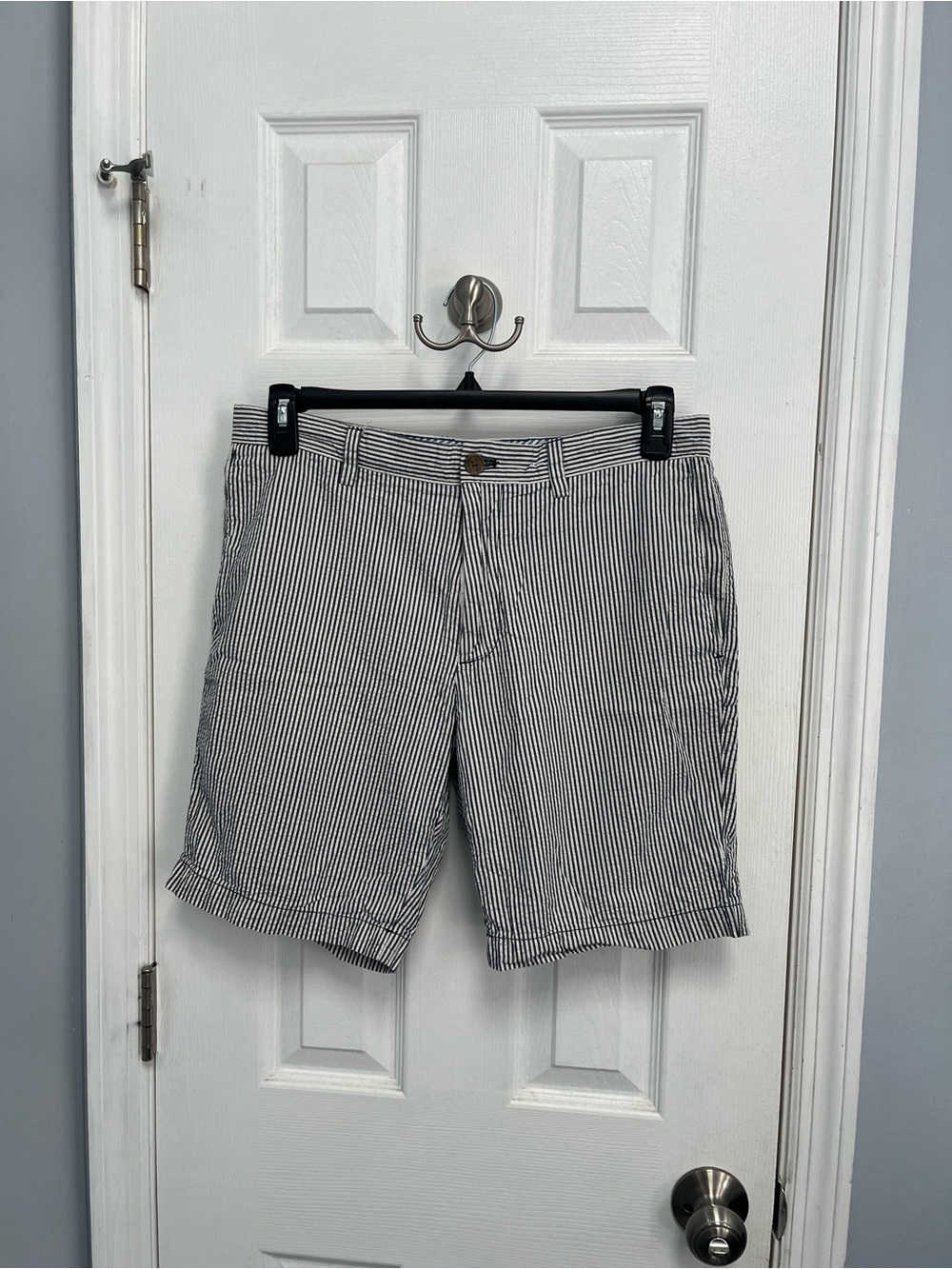 Banana Republic Shorts Men’s 32 Striped Seersucker Blue Chino Preppy Nautical